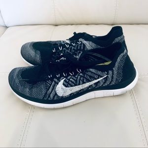 Nike Free FlyKnit